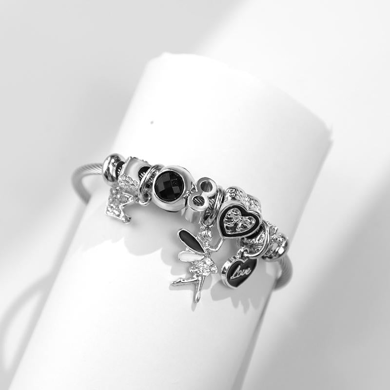 สร้อยข้อมือแฟชั่น ดีไซน์เรียวบาง พร้อมกล่องของขวัญ | Slim Fashion Bracelet with Gift Box