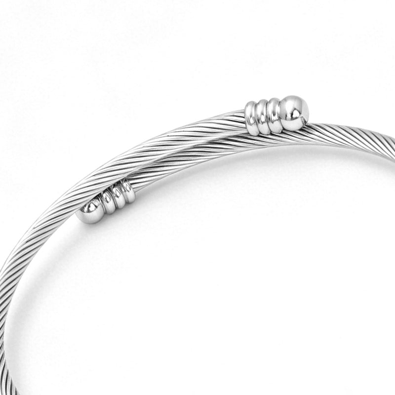 กำไลข้อมือจี้หัวใจ ดีไซน์สายเกลียว r3156